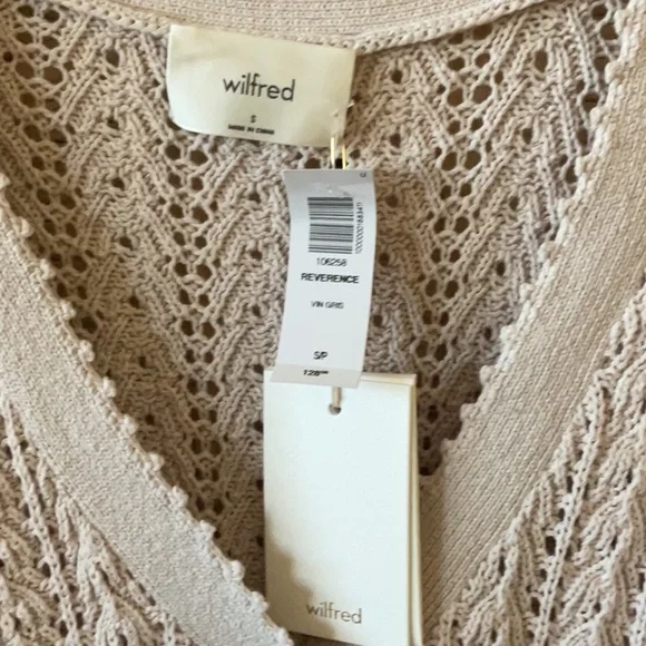 Aritzia Wilfred Free Reverence Cardigan Vin Gris (like a light lavendar color). - Picture 8 of 14